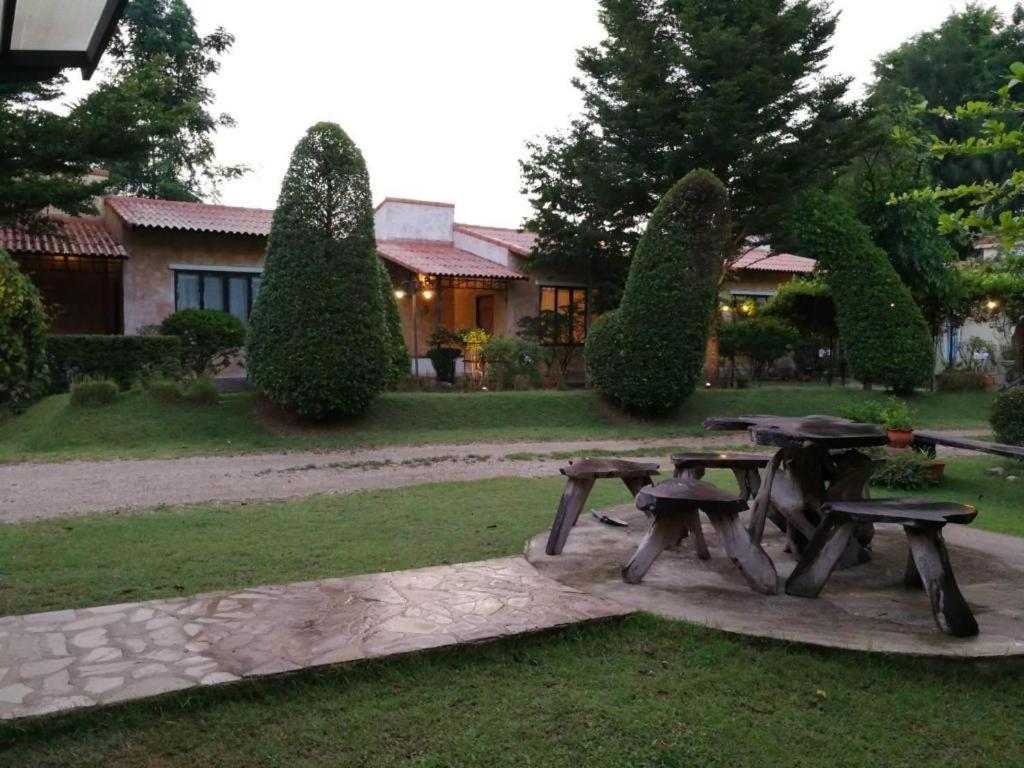 Villa Tuscany Country Resort Suan Phueng Exterior foto