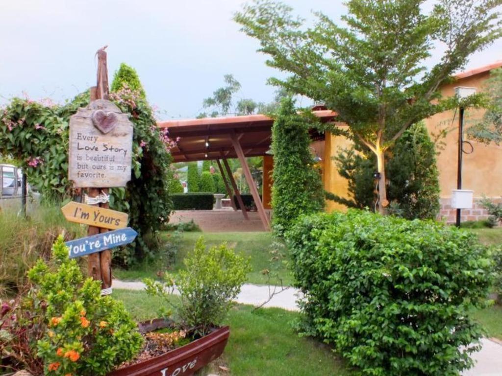 Villa Tuscany Country Resort Suan Phueng Exterior foto