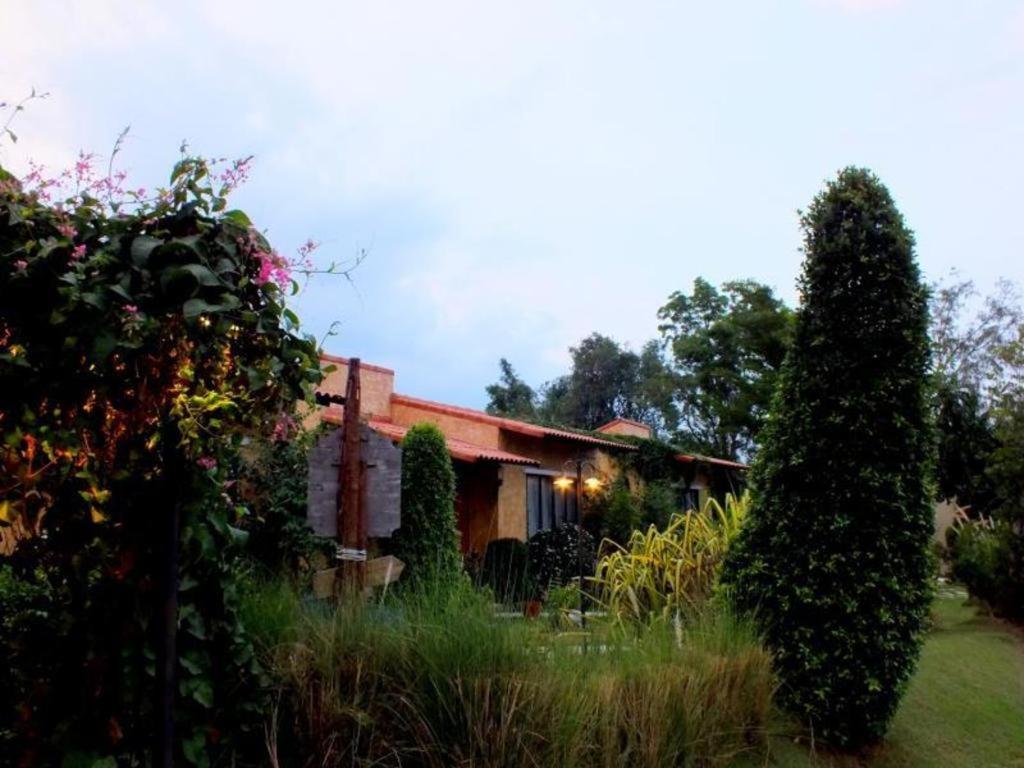 Villa Tuscany Country Resort Suan Phueng Exterior foto