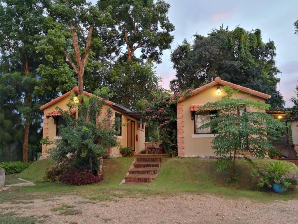 Villa Tuscany Country Resort Suan Phueng Exterior foto