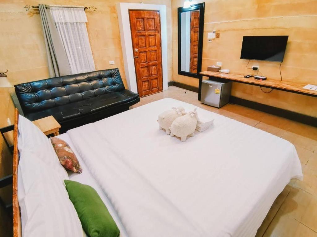 Villa Tuscany Country Resort Suan Phueng Exterior foto